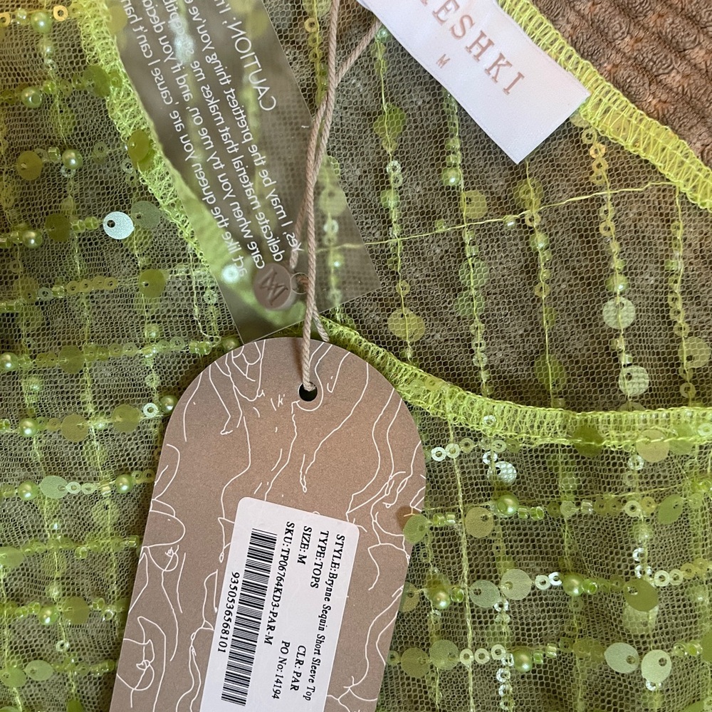 Meshki Brynne Sequin Short Sleeve Top - Parakeet Green - Picture 5 of 6